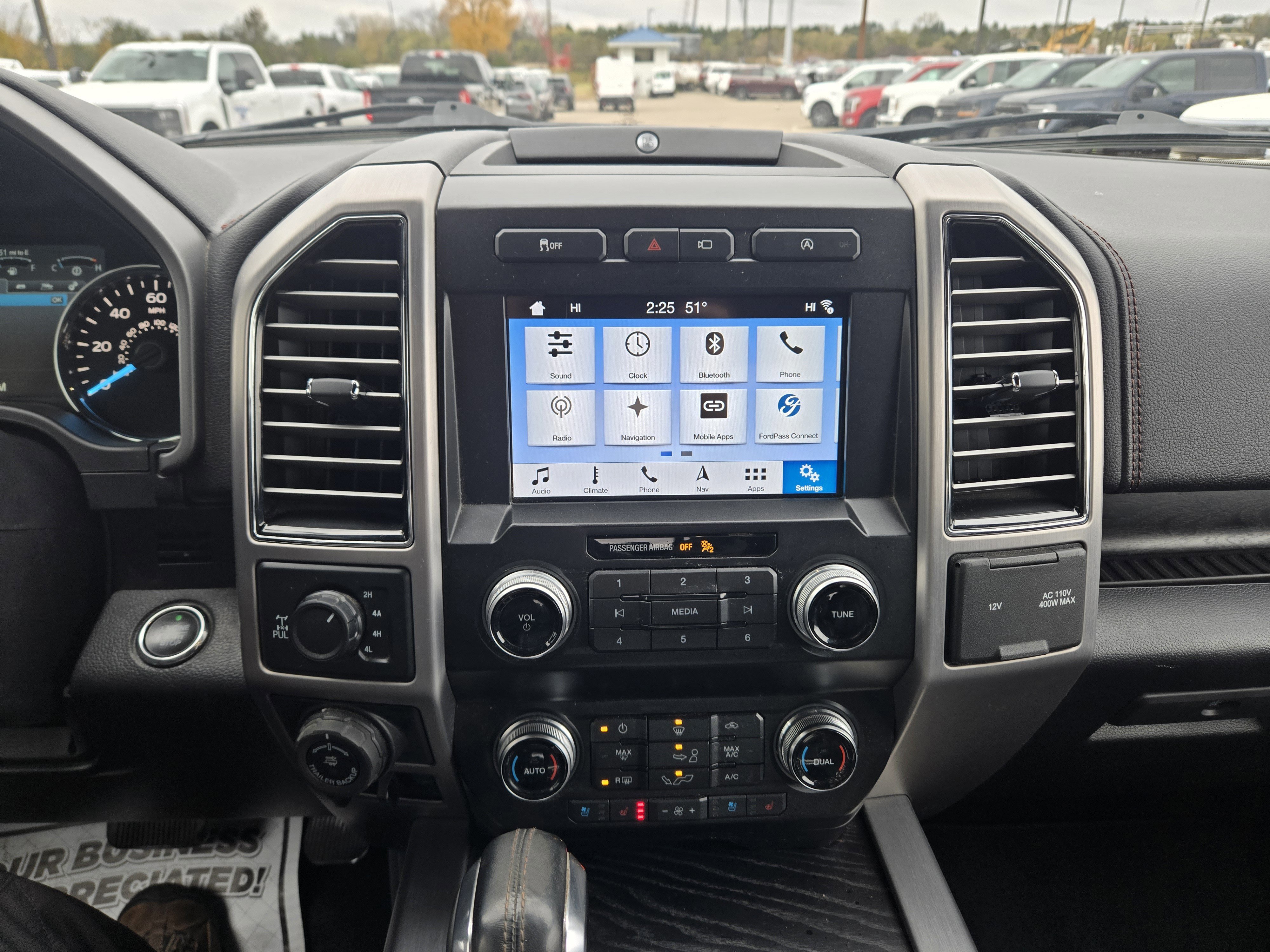 Certified 2019 Ford F150 Platinum w/ Equipment Group 701A Luxury image 23