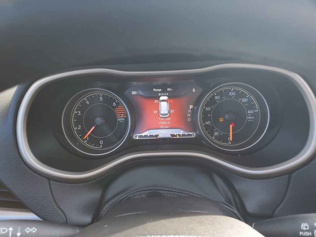 Used 2016 Jeep Cherokee Limited image 22