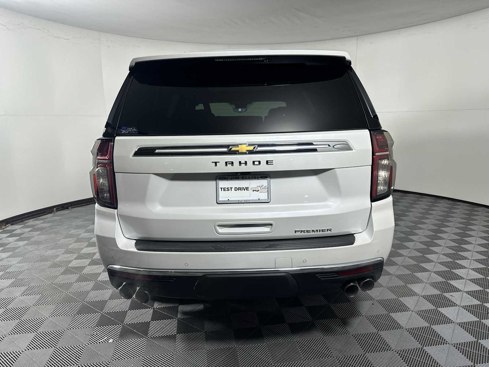Used 2023 Chevrolet Tahoe Premier image 4