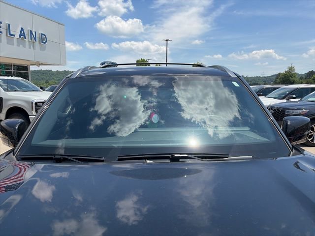 Used 2025 Nissan Armada Platinum AWD/4WD image 7