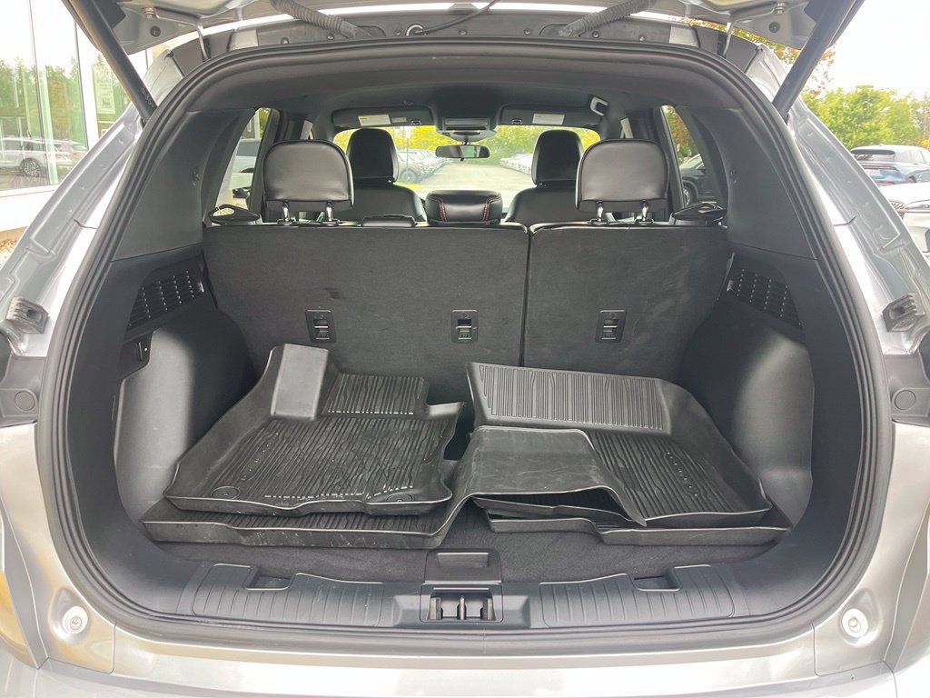 Certified 2024 Ford Escape ST-Line w/ Tech Pack #1 AWD/4WD image 12