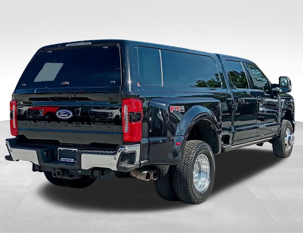 Certified 2025 Ford F350 Lariat w/ Lariat Ultimate Package AWD/4WD image 3