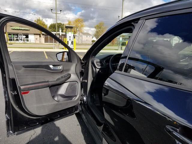 Certified 2023 Ford Escape ST-Line w/ Tech Pack #1 image 11