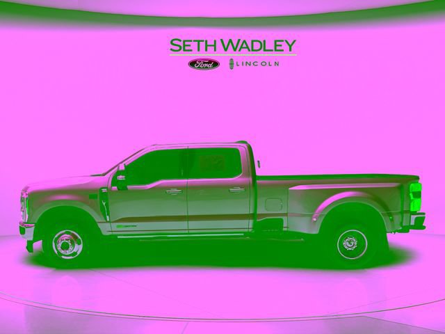 Certified 2023 Ford F350 Lariat AWD/4WD image 4