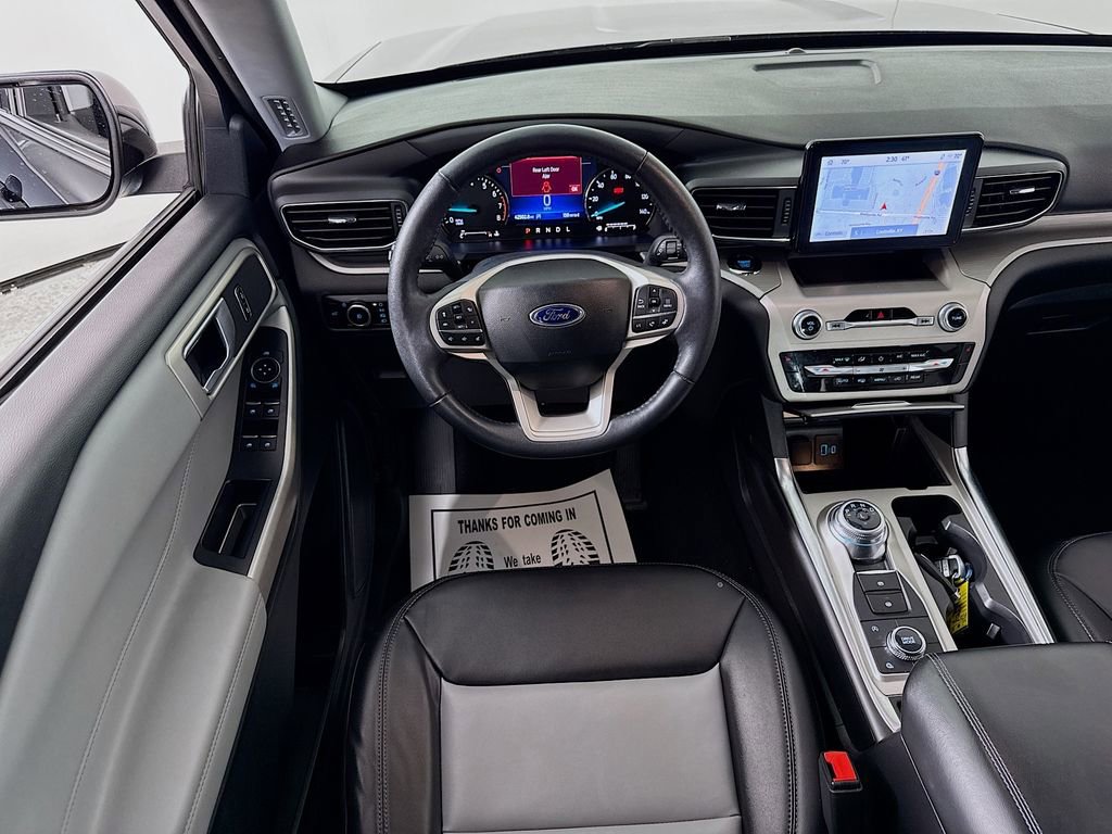 Certified 2023 Ford Explorer XLT w/ Equipment Group 202A image 3