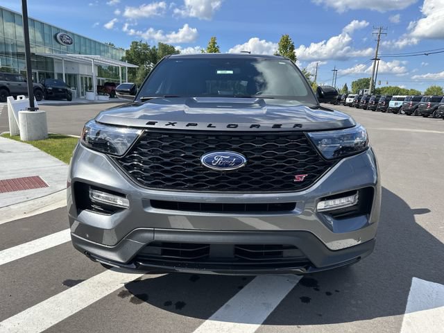 Certified 2024 Ford Explorer ST w/ Equipment Group 401A AWD/4WD image 7