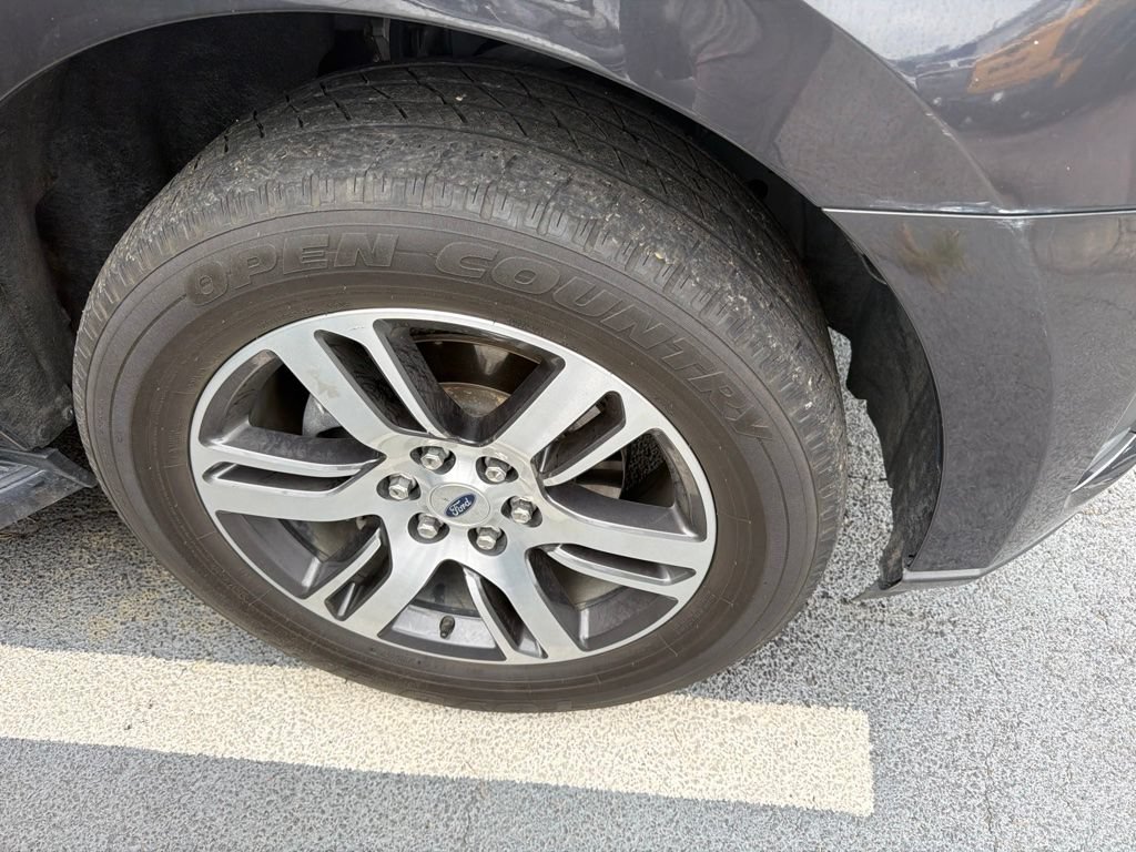 Certified 2024 Ford Expedition Limited RWD image 4