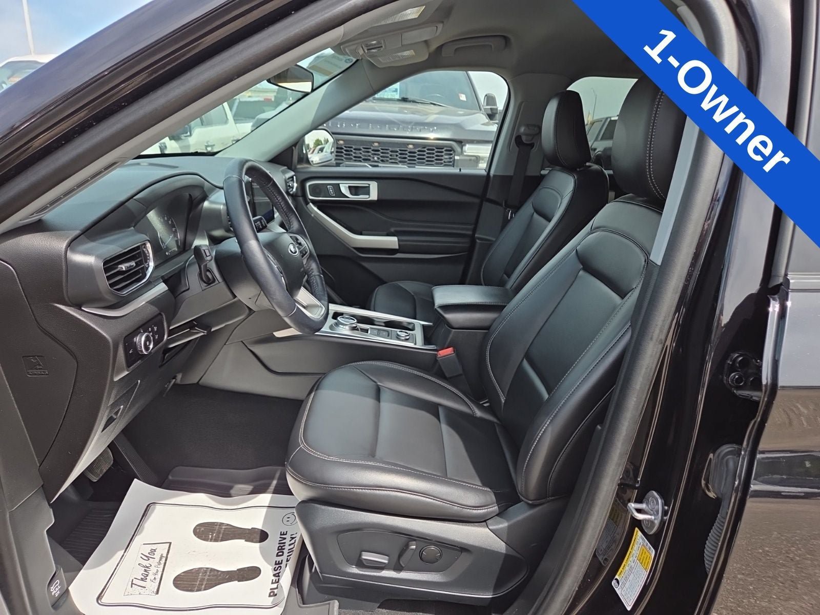 Certified 2023 Ford Explorer XLT w/ Equipment Group 202A AWD/4WD image 2