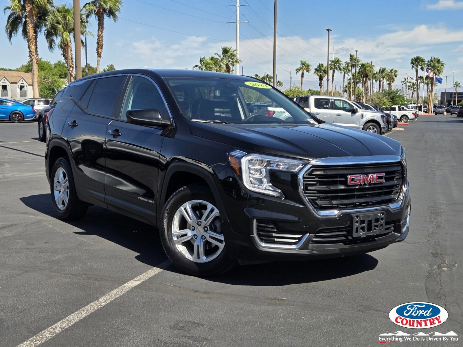 Used 2024 GMC Terrain SLE image 7