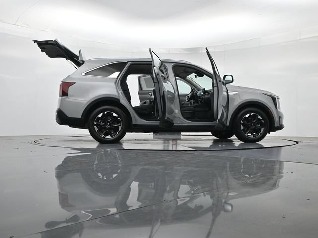 Used 2025 Kia Sorento S FWD image 55