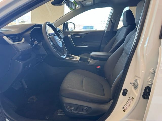 Used 2024 Toyota RAV4 XLE FWD image 9
