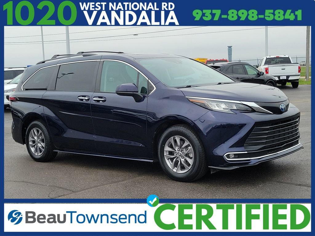 Used 2022 Toyota Sienna XLE image 7