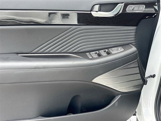 Used 2025 Hyundai Palisade Calligraphy AWD/4WD image 19