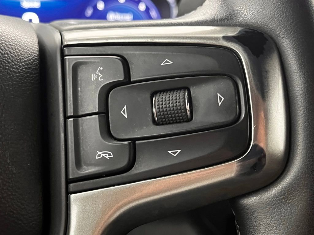 Used 2023 Chevrolet Silverado 1500 LT AWD/4WD image 23