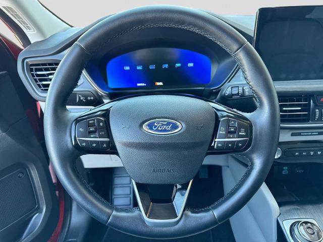Certified 2023 Ford Escape SE w/ PHEV Premium Package FWD image 18