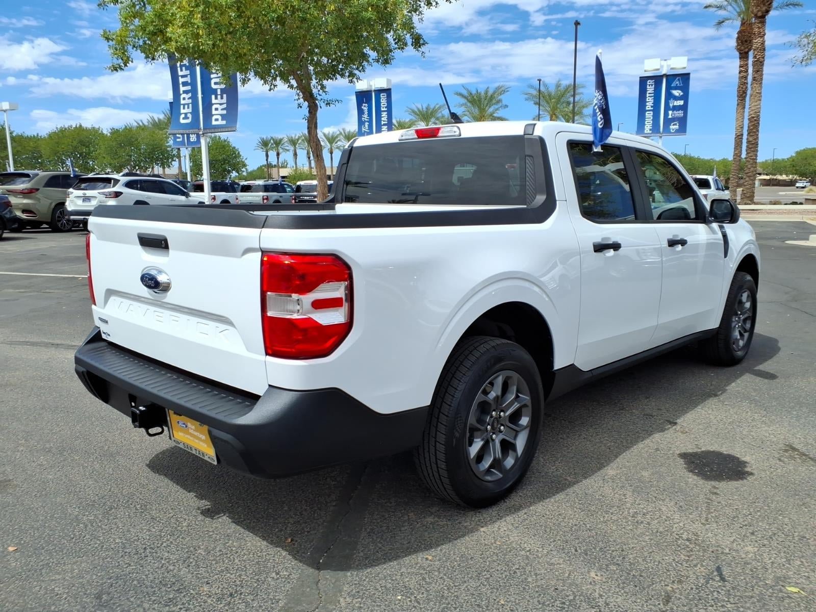 Certified 2023 Ford Maverick XLT FWD image 4