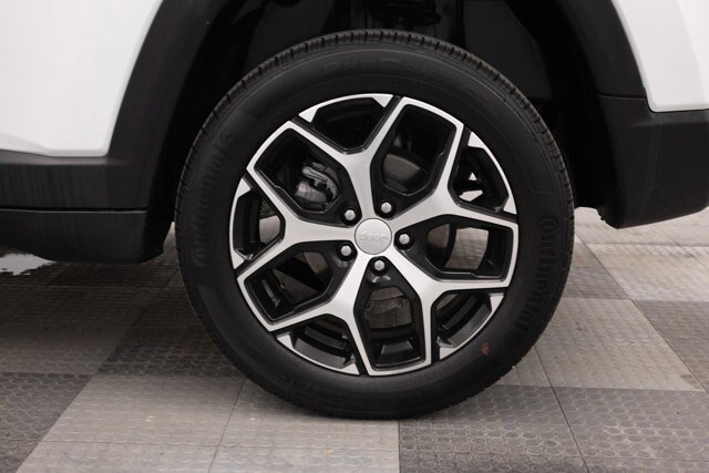 Used 2024 Jeep Compass Limited AWD/4WD image 15