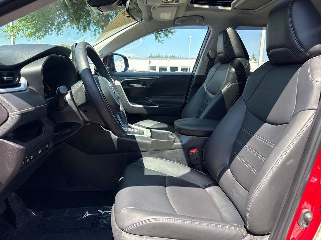Used 2025 Toyota RAV4 XLE Premium w/ Weather Package AWD/4WD image 5