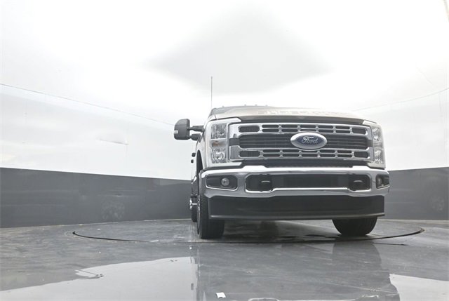 Certified 2023 Ford F350 XLT image 27