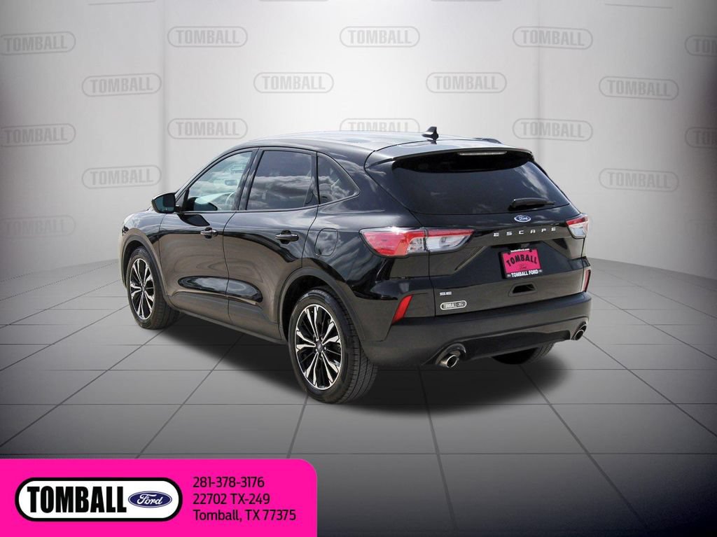 Certified 2022 Ford Escape SE w/ SE Sport Appearance Package FWD image 6