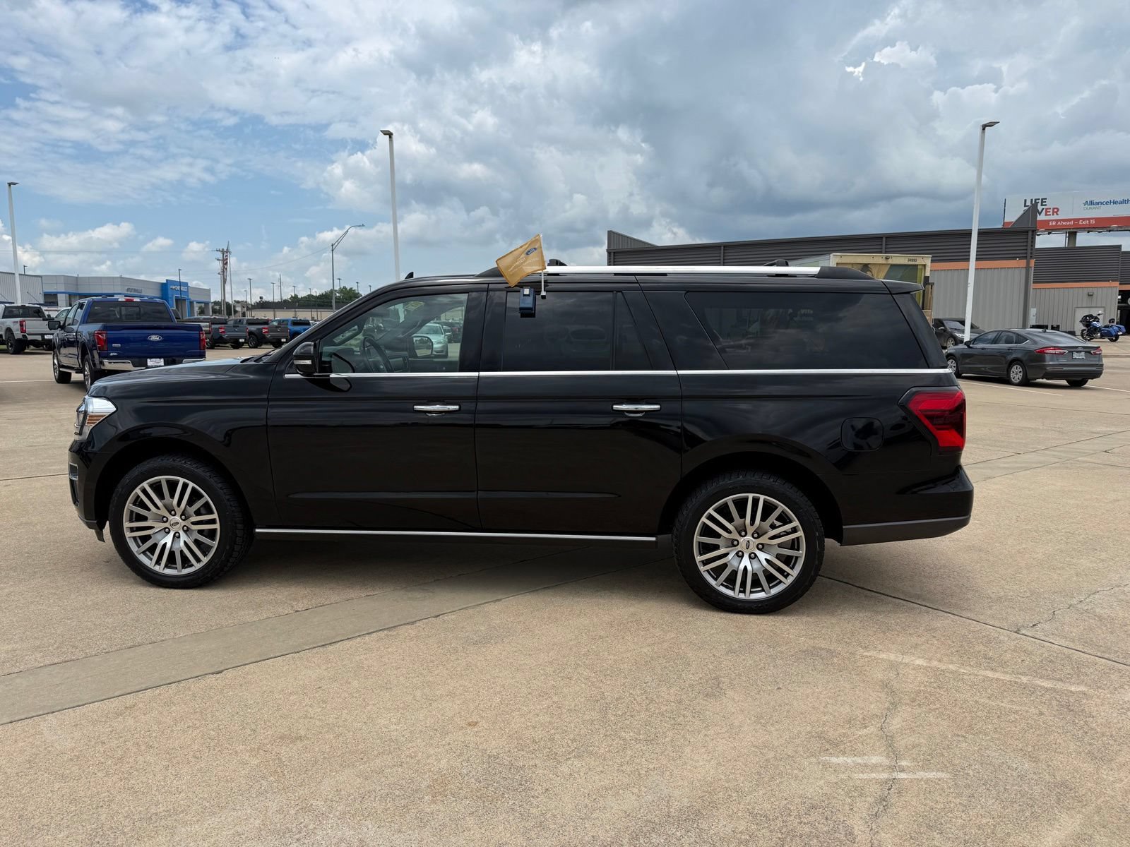 Certified 2024 Ford Expedition Max Limited AWD/4WD image 8
