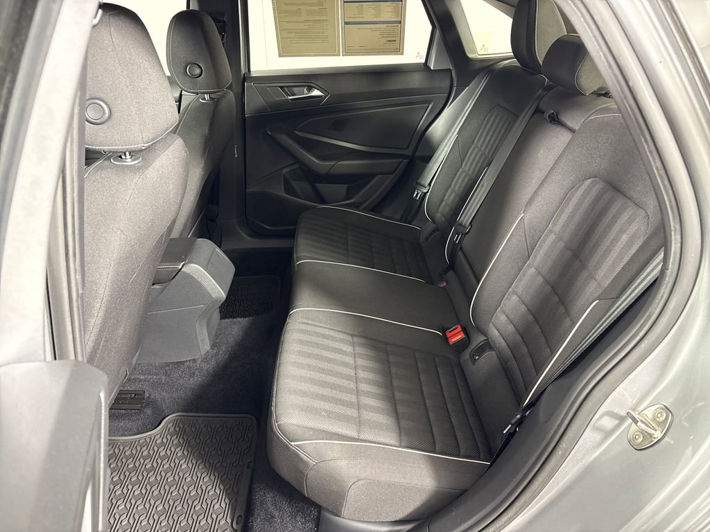 Used 2022 Volkswagen Jetta Sport FWD image 29