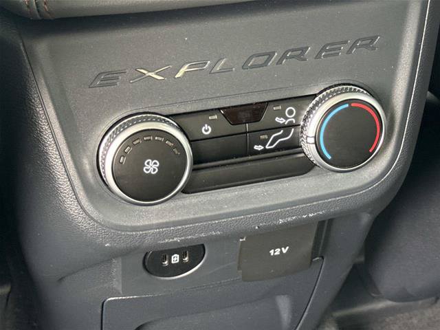 Certified 2026 Ford Explorer Active w/ Active Comfort Package RWD image 17