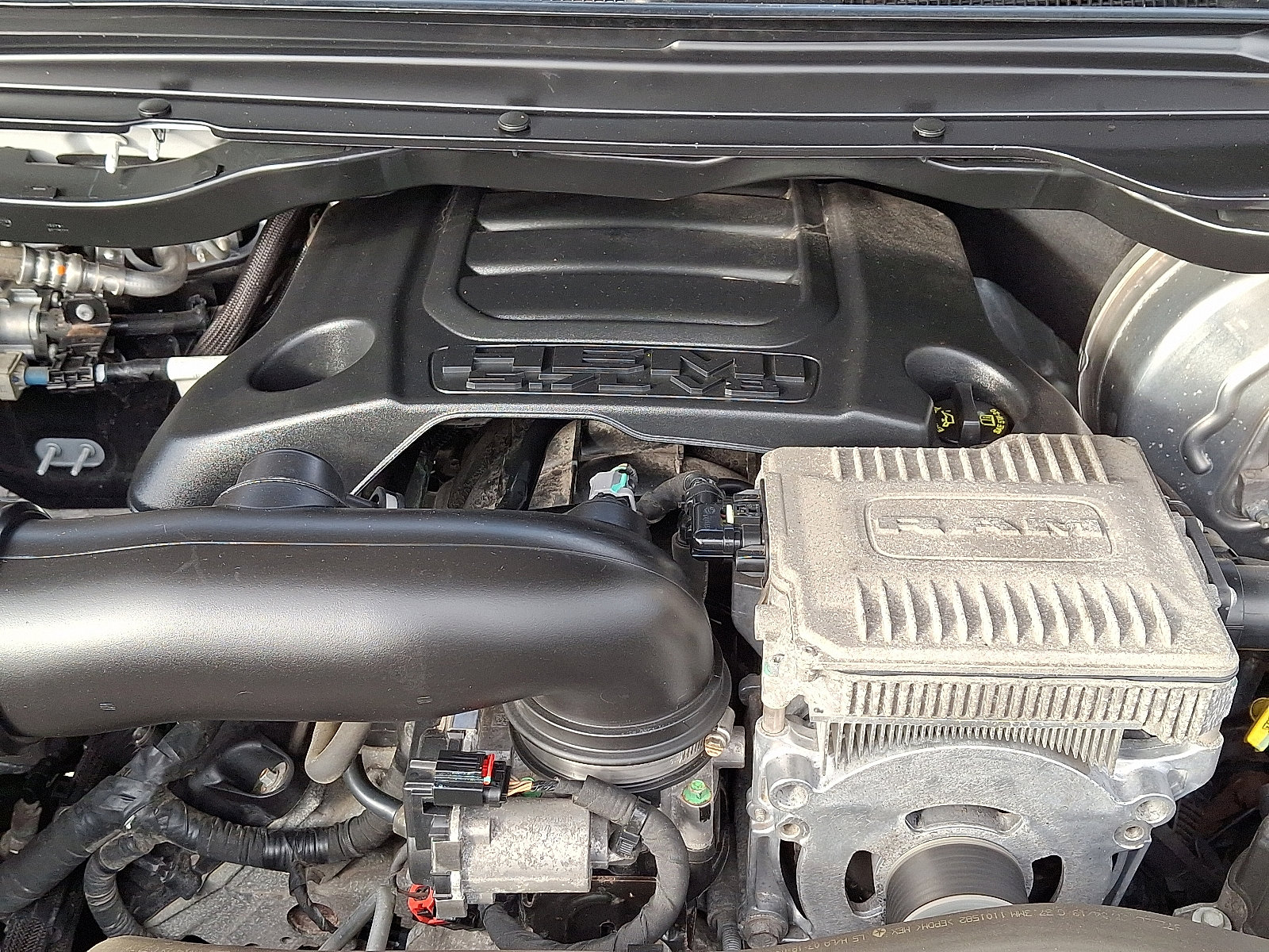 Used 2020 RAM 1500 Limited image 27