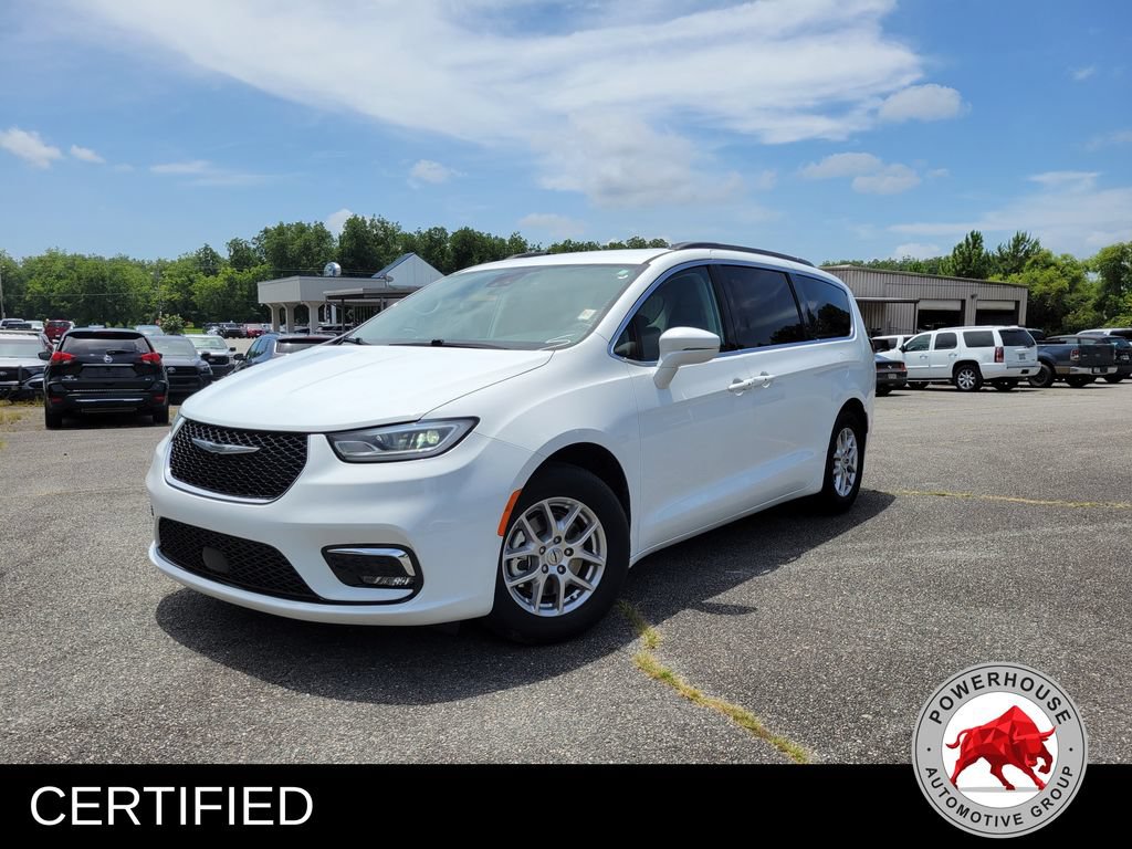 Used 2022 Chrysler Pacifica Touring-L FWD image 2