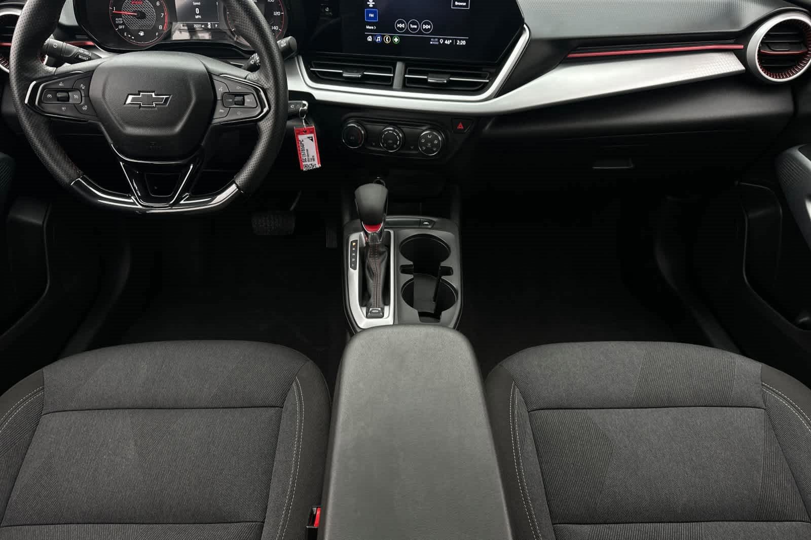 Used 2025 Chevrolet Trax RS w/ Driver Confidence Package image 9