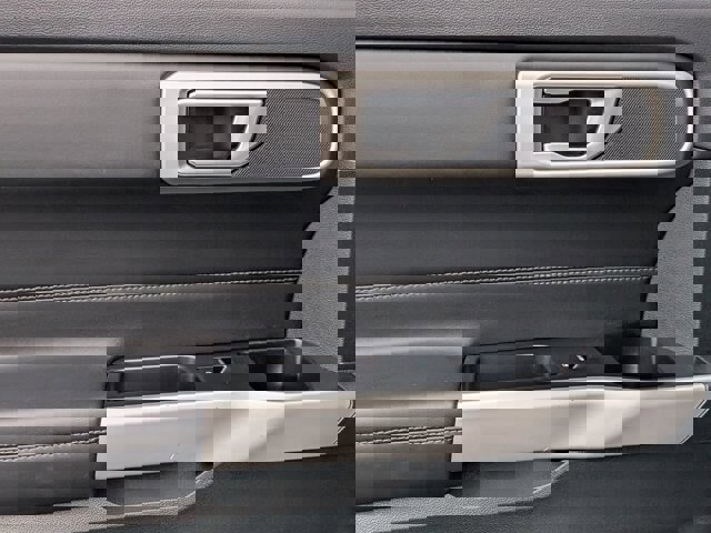 Certified 2023 Ford Explorer XLT w/ Equipment Group 202A image 24