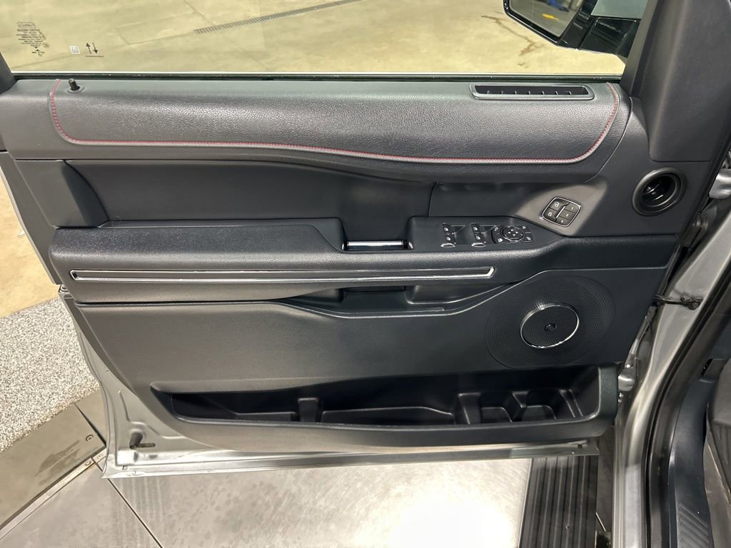 Certified 2022 Ford Expedition Limited image 15