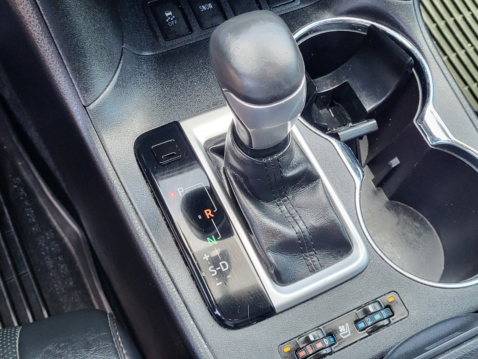 Used 2019 Toyota Highlander Limited Platinum FWD image 24
