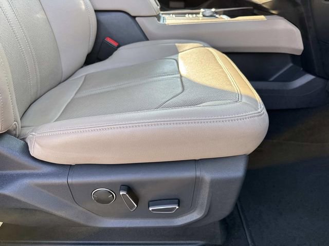 Certified 2023 Ford Expedition Limited image 12