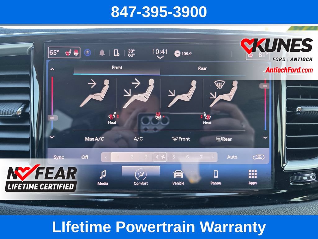 Used 2024 Chrysler Pacifica Touring-L FWD image 51