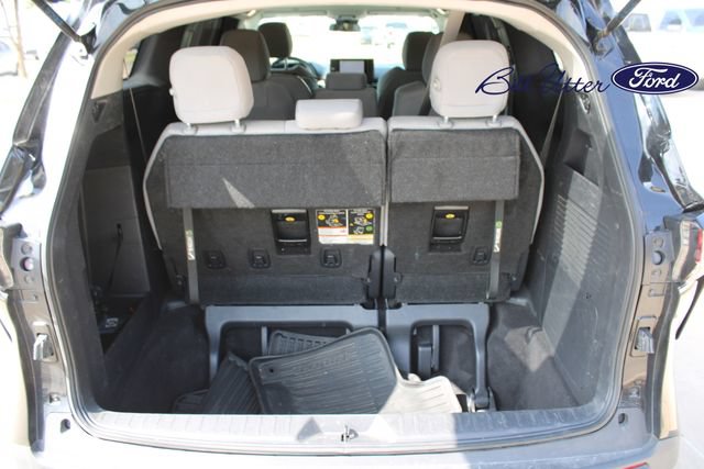Used 2025 Toyota Sienna LE FWD image 10