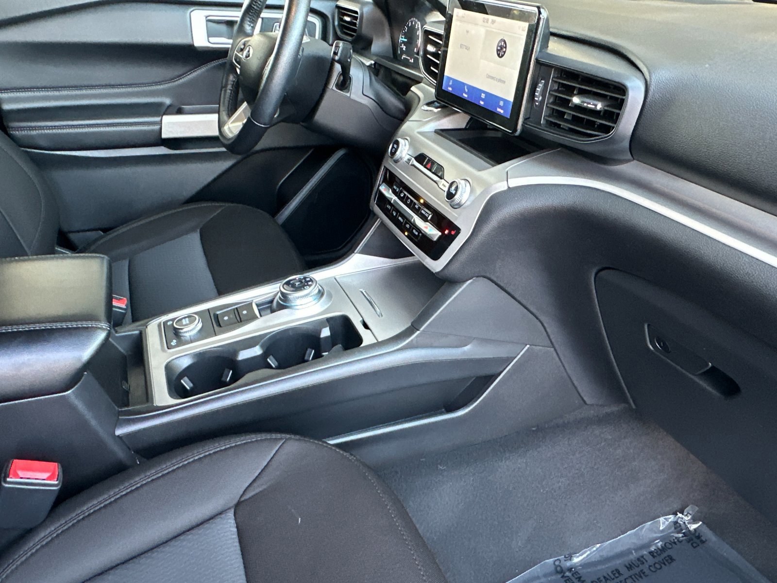 Certified 2022 Ford Explorer XLT w/ Class IV Trailer Tow Package image 18