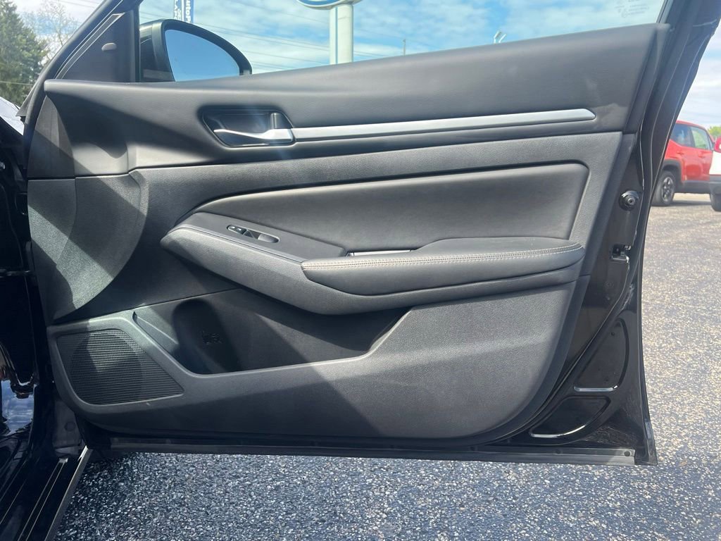 Used 2022 Nissan Altima 2.5 SV FWD image 34