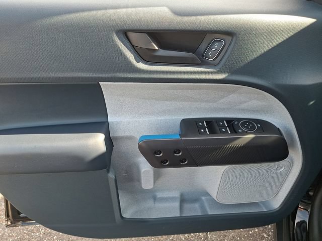 Certified 2025 Ford Maverick XLT FWD image 12