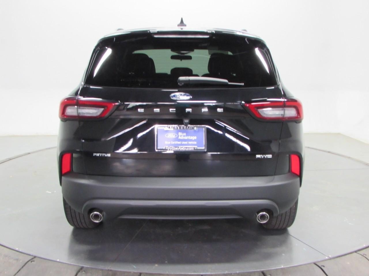 Certified 2025 Ford Escape ST-Line Select AWD/4WD image 6