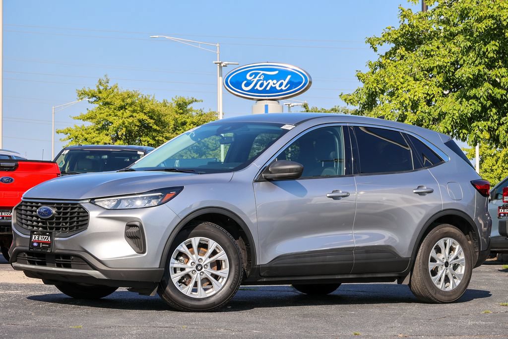 Certified 2023 Ford Escape Active w/ Cold Weather Package FWD image 2