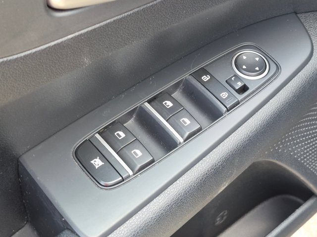 Used 2019 Kia Forte Sedan FWD image 14