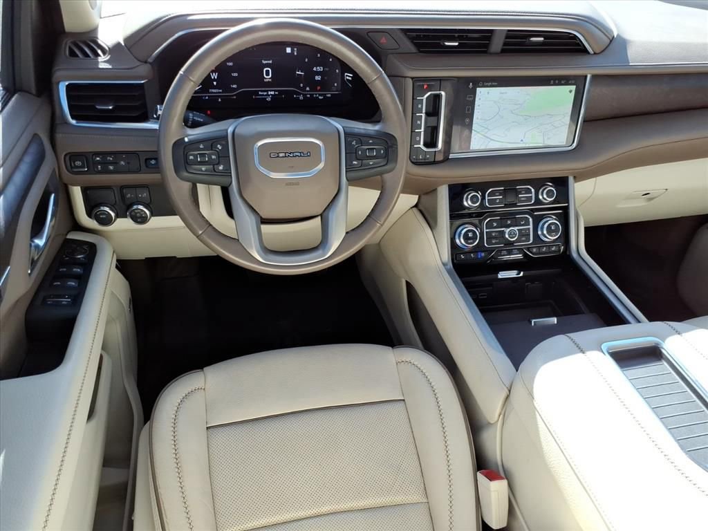Used 2023 GMC Yukon Denali image 16