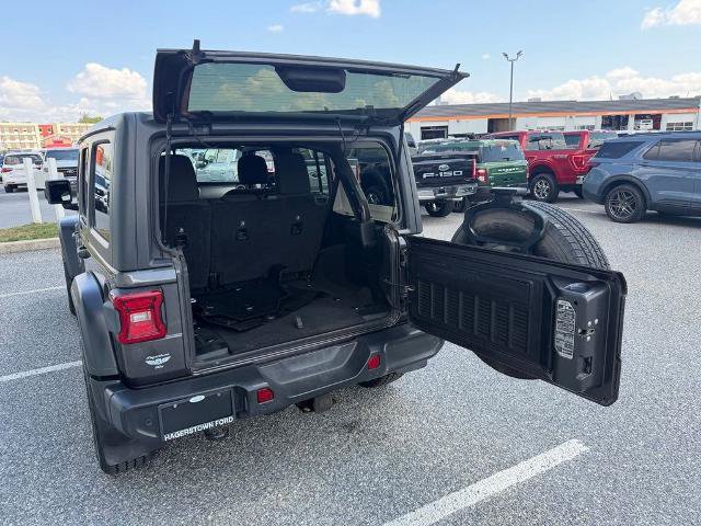 Used 2018 Jeep Wrangler Unlimited Sport S AWD/4WD image 9