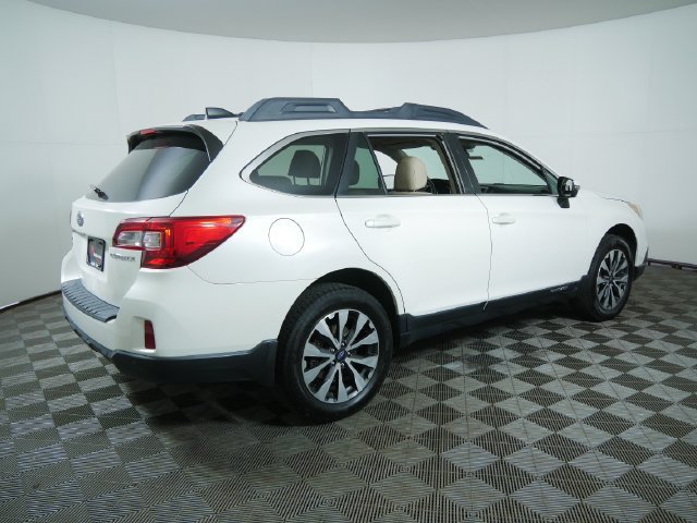 Used 2017 Subaru Outback 2.5i Limited AWD/4WD image 9