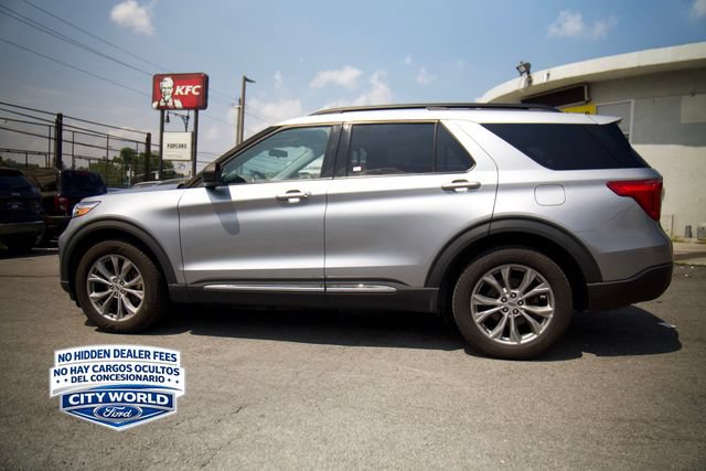 Certified 2022 Ford Explorer XLT w/ Equipment Group 202A AWD/4WD image 5