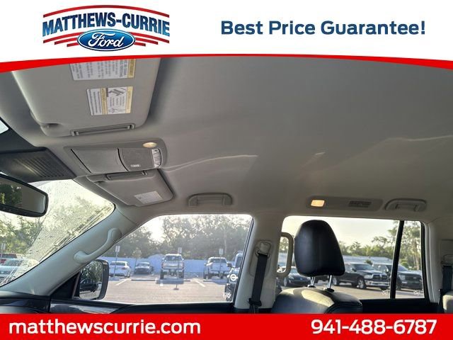 Used 2021 Nissan Armada SV w/ SV Appearance Package image 10