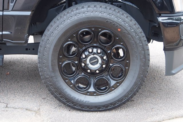 Certified 2025 Ford F350 Lariat w/ Lariat Ultimate Package AWD/4WD image 10