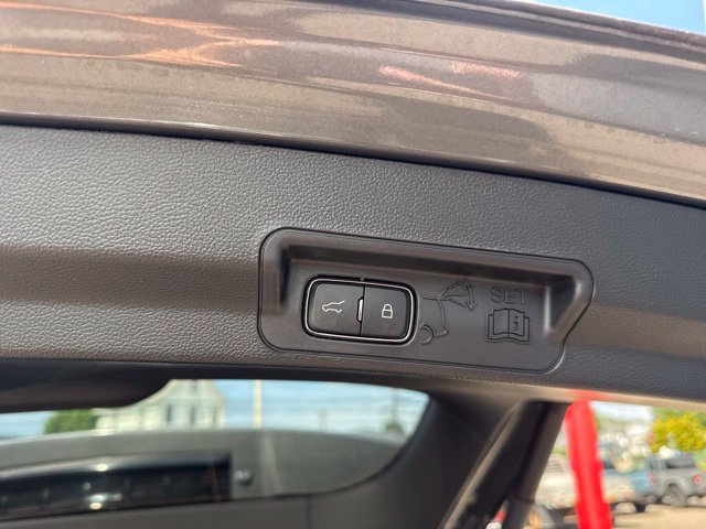 Certified 2023 Ford Explorer XLT w/ Equipment Group 202A AWD/4WD image 47
