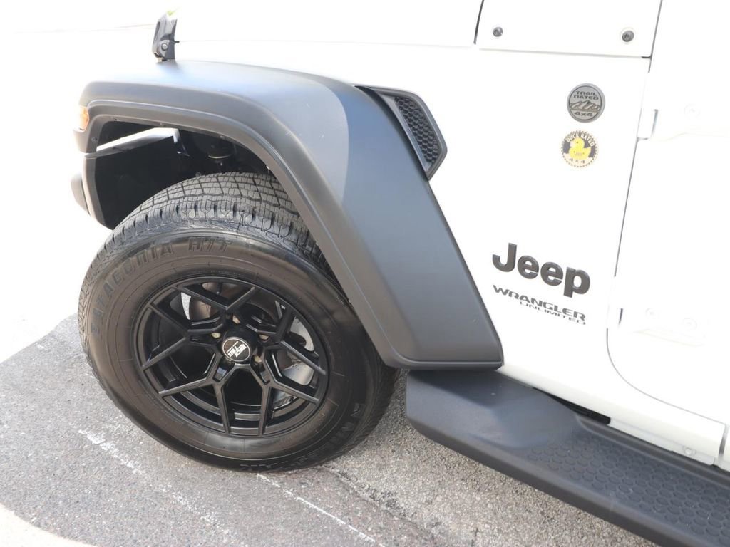 Used 2022 Jeep Wrangler Unlimited Sport AWD/4WD image 9